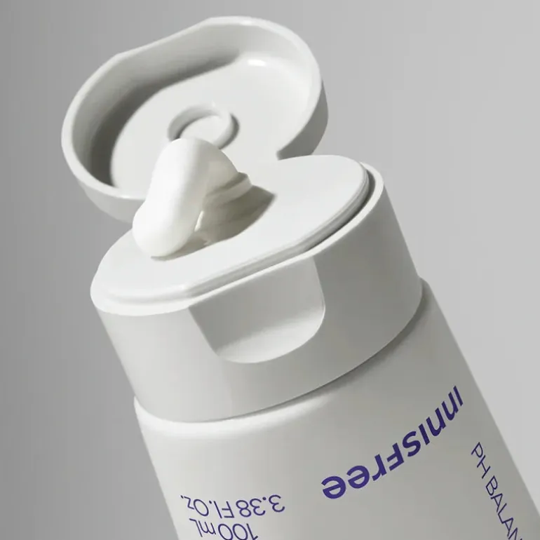 Blueberry Rebalancing 5.5 Cleanser