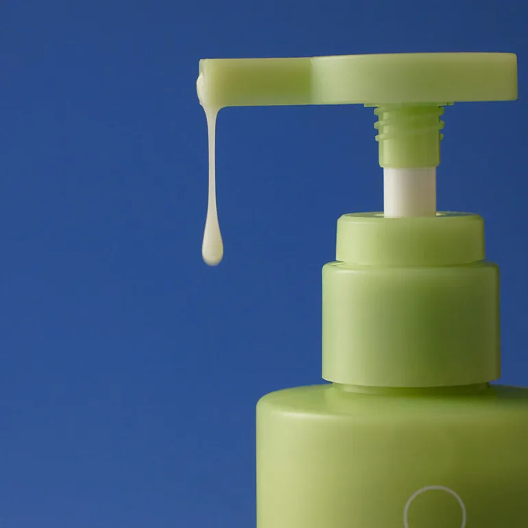 Green Tea & Enzyme Milky Foaming Wash