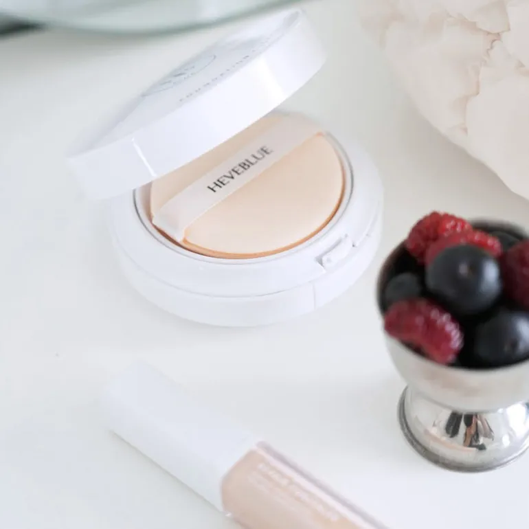 Penta Berry Panthenol Repair Glow Foundation Cushion