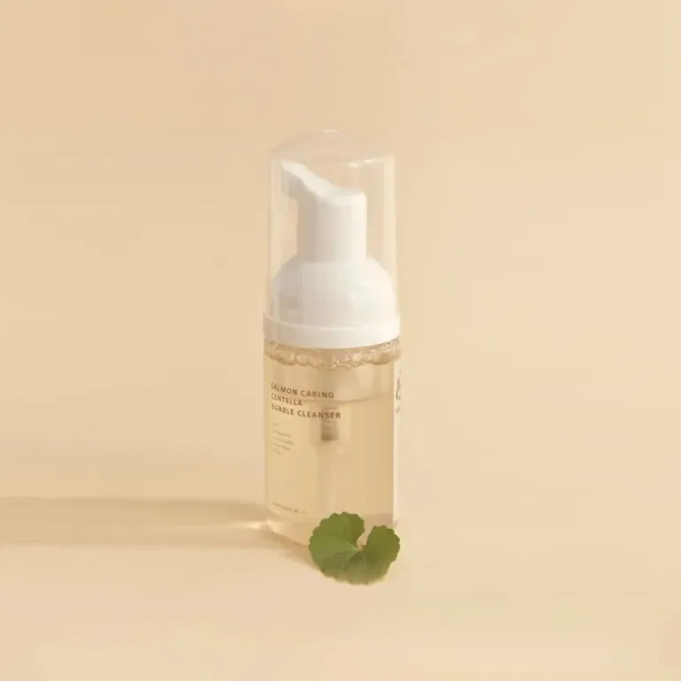 Salmon Caring Centella Special Travel Kit Bag