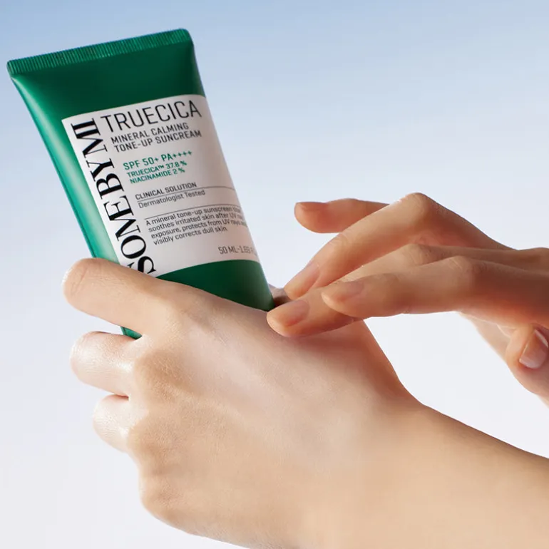 Truecica Mineral Calming Tone-Up Suncream